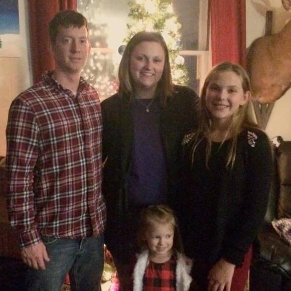 Meet your Posher, Kelly - Picture 1 of 1